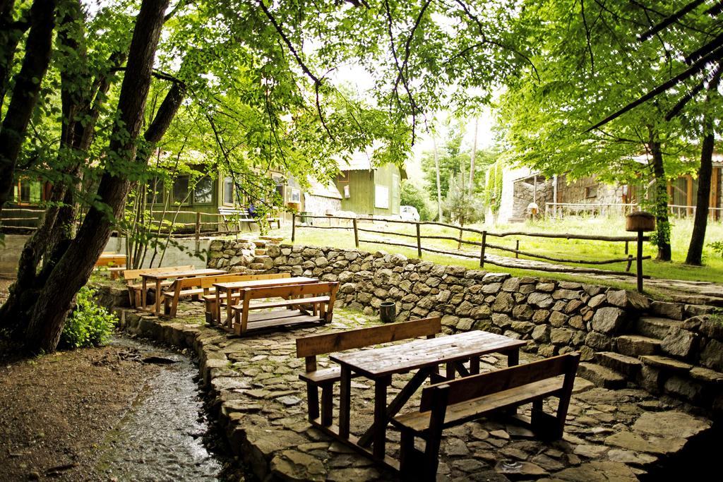 Hindiba Doga Evi Mengen Exterior foto
